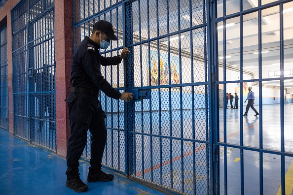 عفو ملكي استثنائي .. الرأفة الملكية تنقذ السجون من الاكتظاظ وتنتصر للكرامة