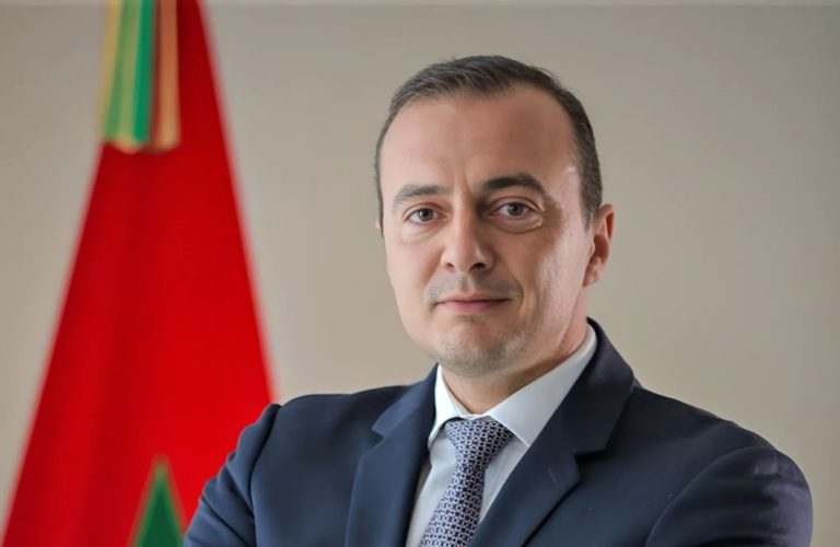 سيارات فارهة وفنادق فاخرة.. وكالة الاستثمارات تصرف الملايين على معارض بالخارج