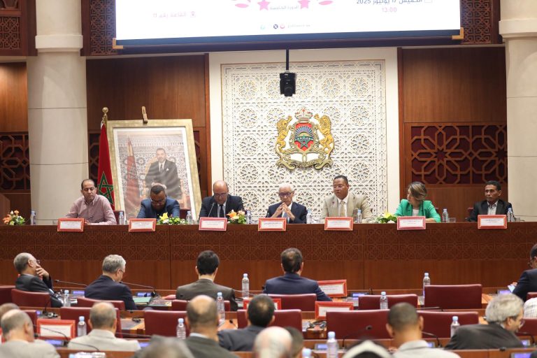 تتويج جريدة “العمق” بجائزة الصحافة البرلمانية