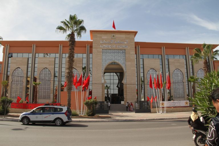 حقيقة الحكم على زوج بـ13 مليون سنتيم بعد شهرين من الزواج ببيوكرى