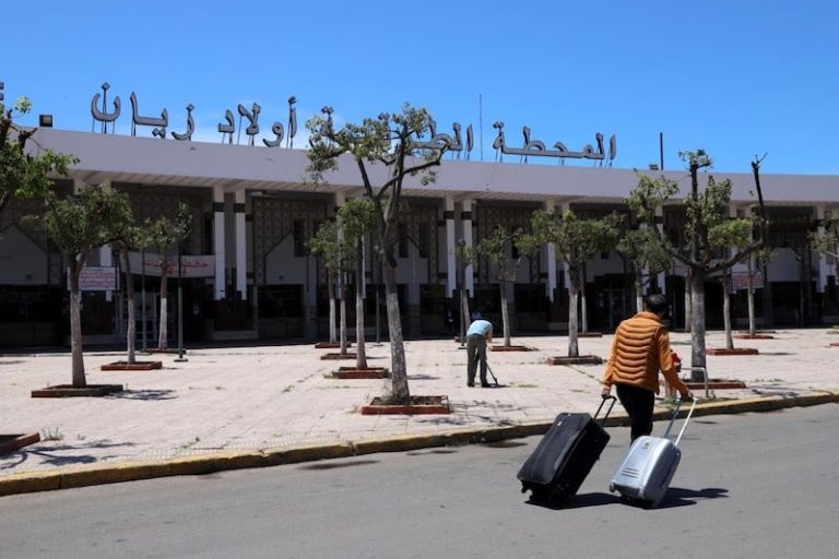 أشغال محطة أولاد زيان تشعل غضب التجار.. وتخلف العمدة عن اجتماع يؤجج الاحتقان