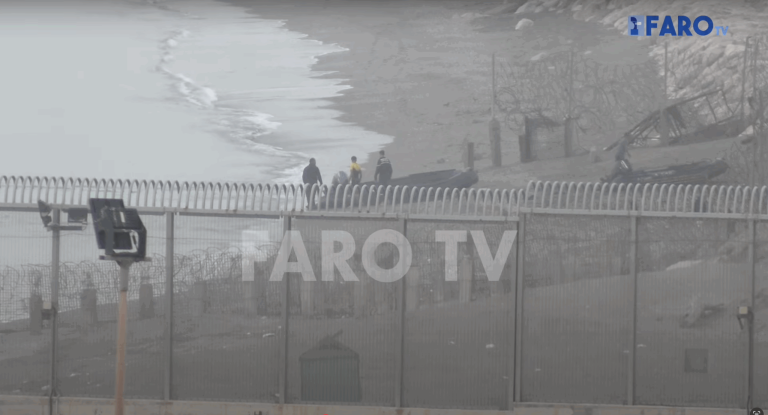 التعاون البحري بين المغرب وإسبانيا يوقف أكبر محاولة هجرة جماعية إلى سبتة المحتلة (فيديو)