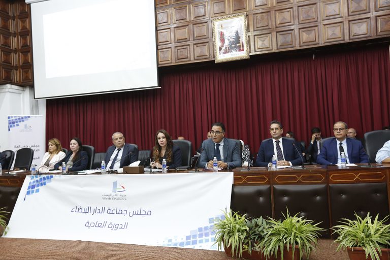 دورة أكتوبر بالدار البيضاء.. ميزانية أخيرة تثير مخاوف الاستغلال السياسي قبل الانتخابات