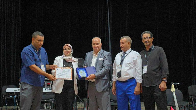 تكريمات وفقرات فنية.. خريبكة تحتفي بالجالية المغربية في يوم المهاجر