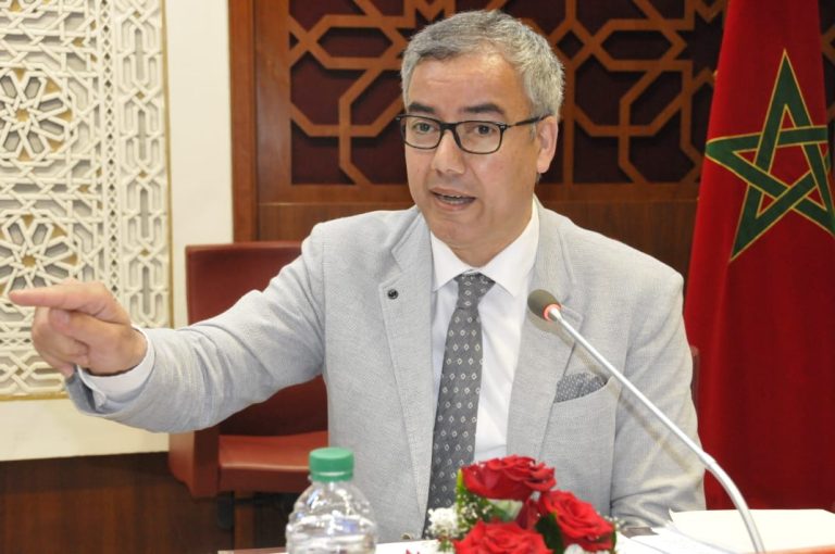 الخلاف الفرنسي الجزائري يتجاوز التأشيرات إلى أزمة هوية وتاريخ