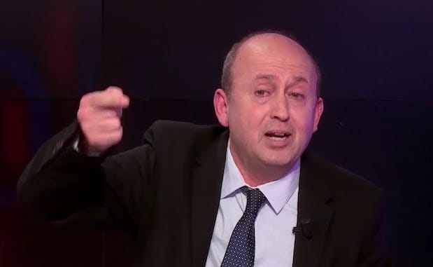 بنغازي كما رأيتها.. حب ولا حرب